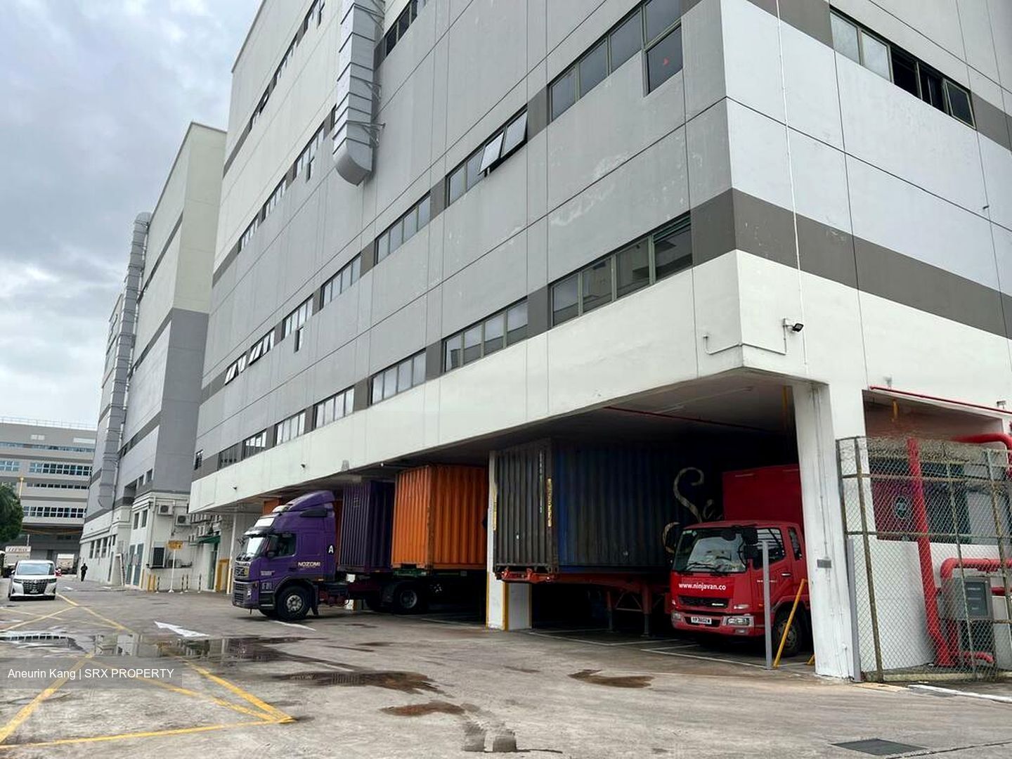 Nan Wah Building (D16), Warehouse #486970091